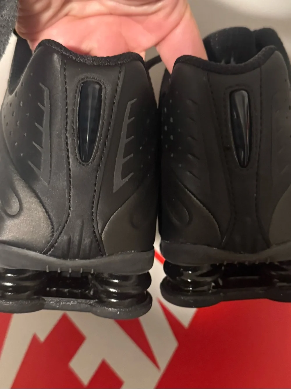 Nike Shox R4 